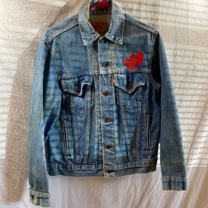 Levi’s 70506-0216 vintage late 80’s trucker jean jacket naturally distressed